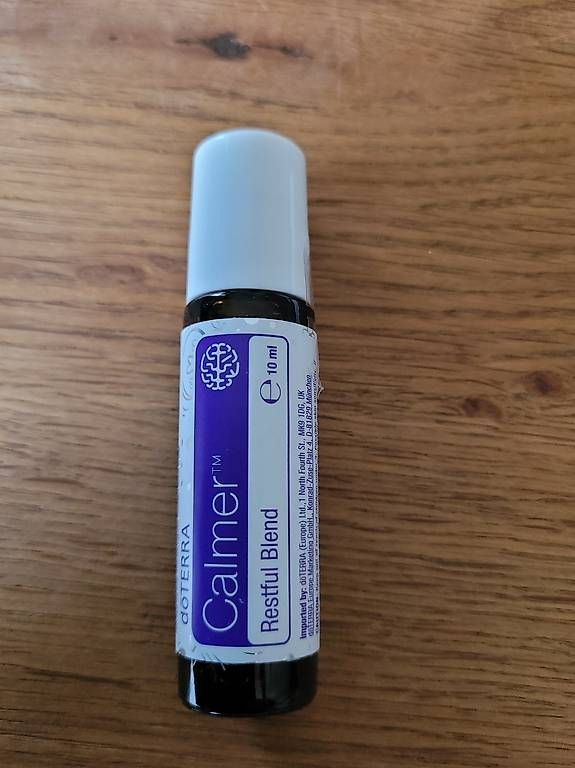 Doterra Oli essenziali: Dõterra Calmer 10 ml – Nuovo e nell'imballaggio originale da Lyss venduto da Infinia