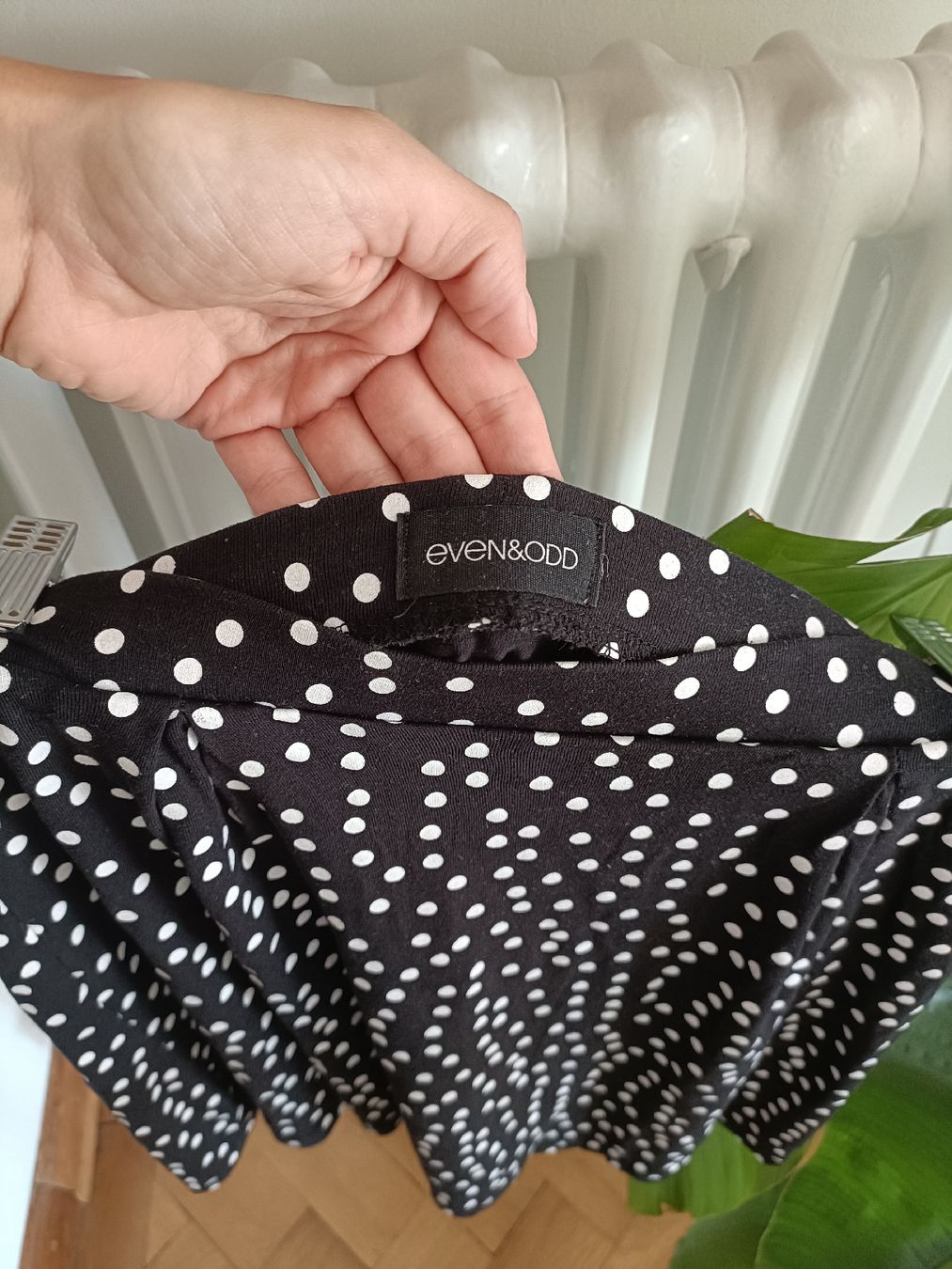 Gonne: Jupe EVEN&ODD pois noir blanc - Taille XS – Usato da Vaulruz venduto da O_DDM 1
