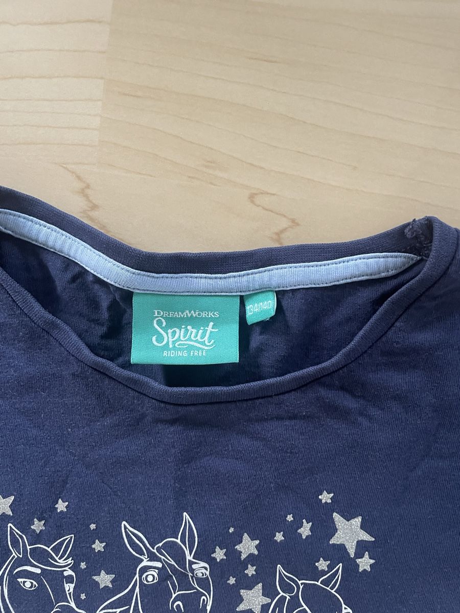 Camicette, T-shirt & Top: Shirt Spirit – Usato da Wil Sg venduto da mil_r9gx 1