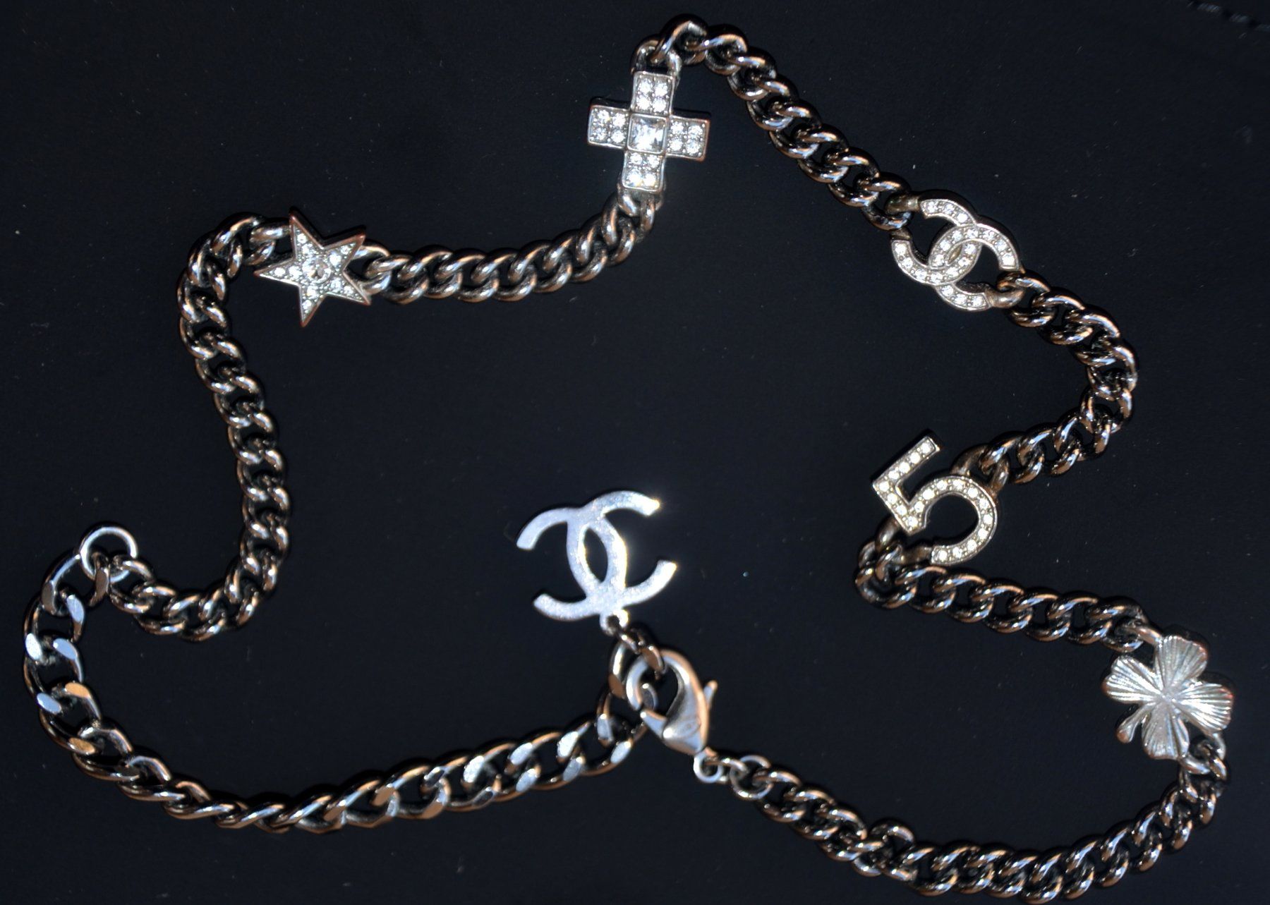 Chanel Catenine: Chanel Halskette /  Collier – Usato da Collonges venduto da arashee 3