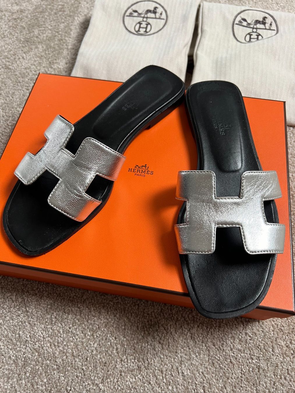 Hermès Scarpe da donna: HERMÈS Oran Sandalen – Usato da Tannay venduto da closet 1
