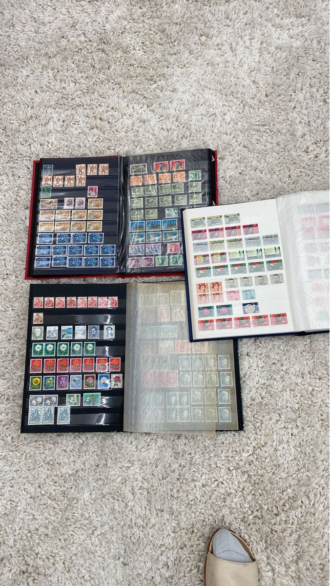 Tutti i francobolli: Briefmarkensammlung – Usato da Henggart venduto da cdl_zh5b