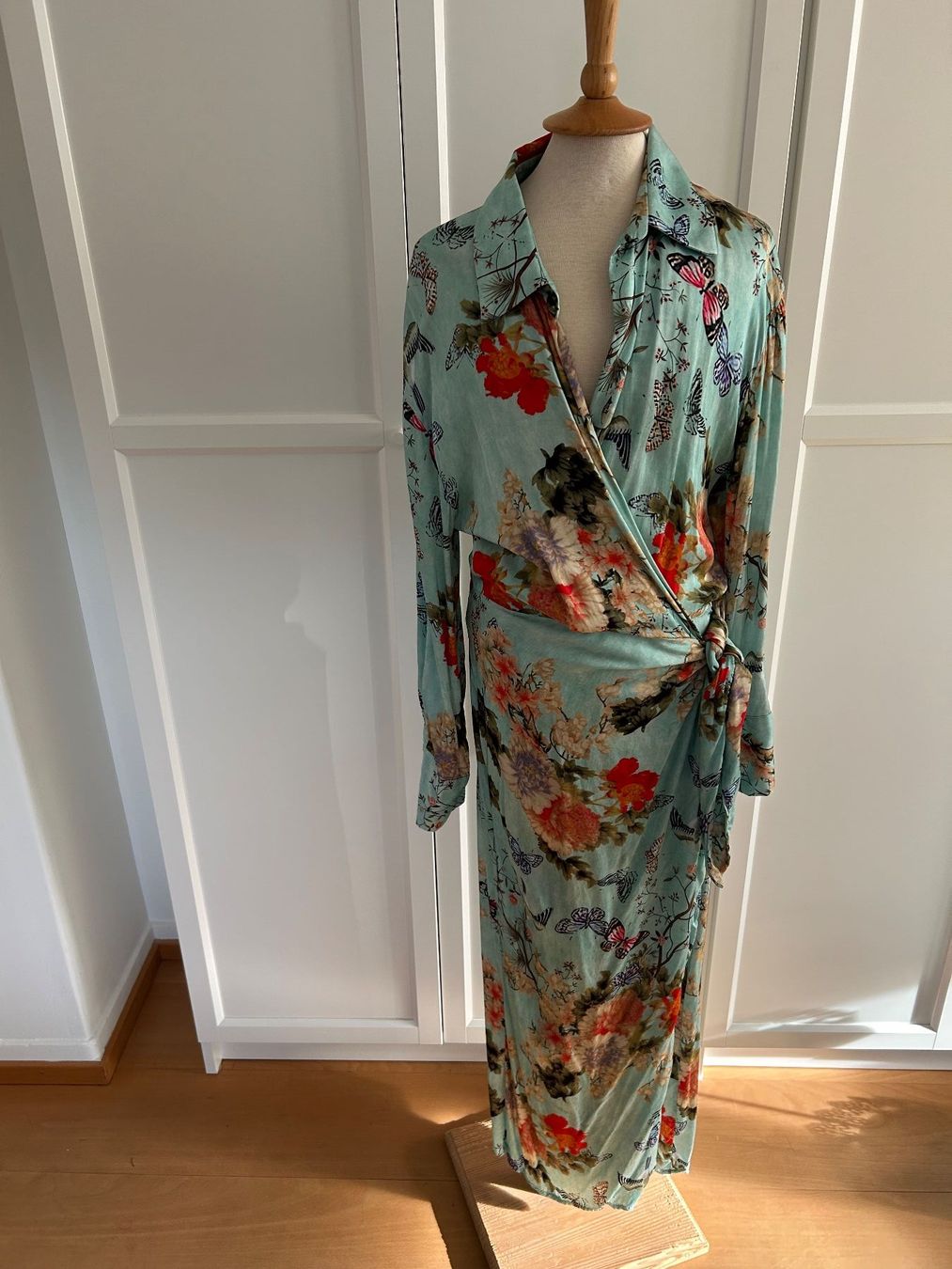 Vestiti: Dixie Midi-/Maxikleid – Usato da Luzern venduto da lou4444