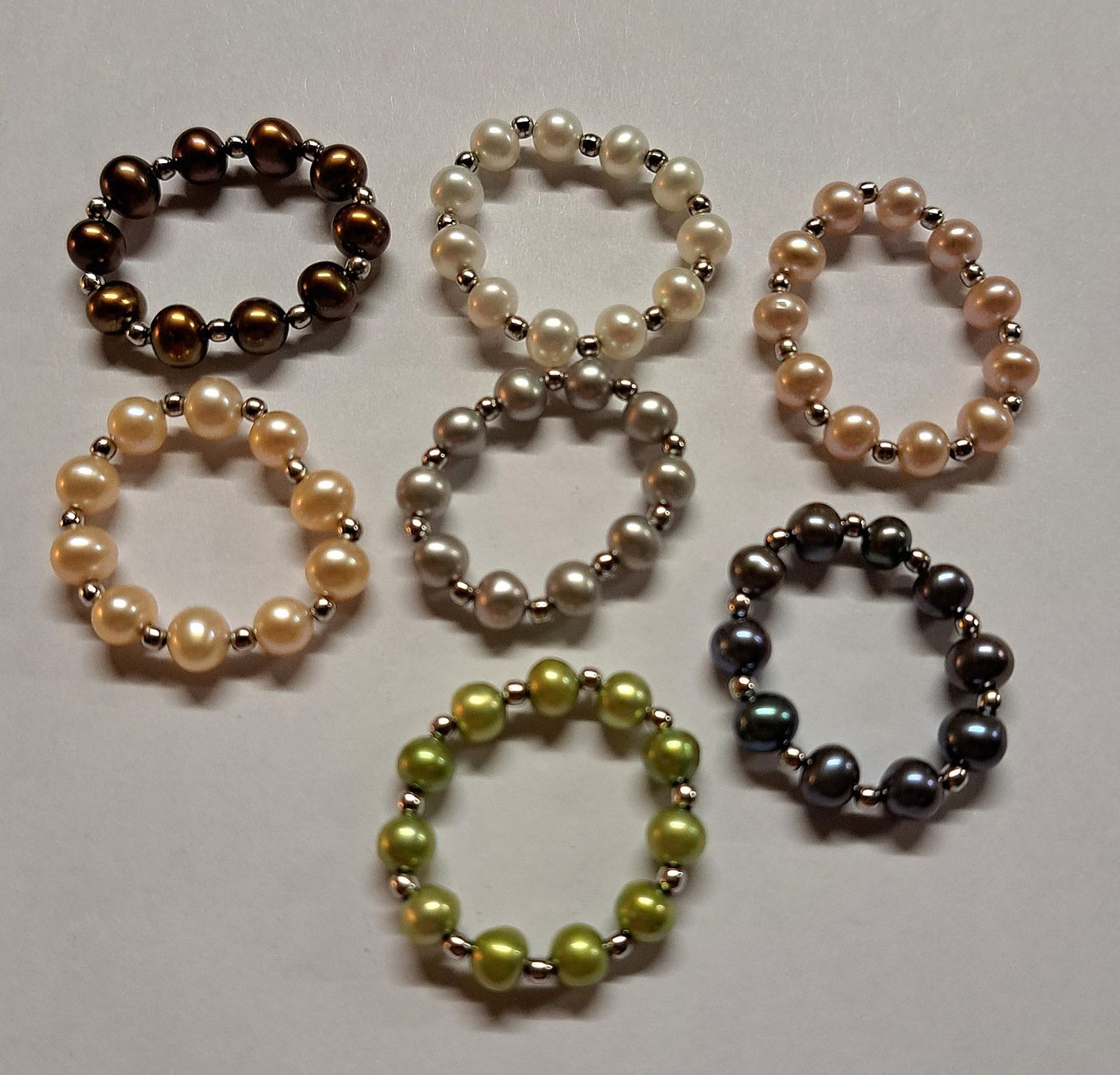 Ringe: Ringe Perlen Set 7 teilig elastisch – Gebraucht aus Stans von wer_fd5f 1