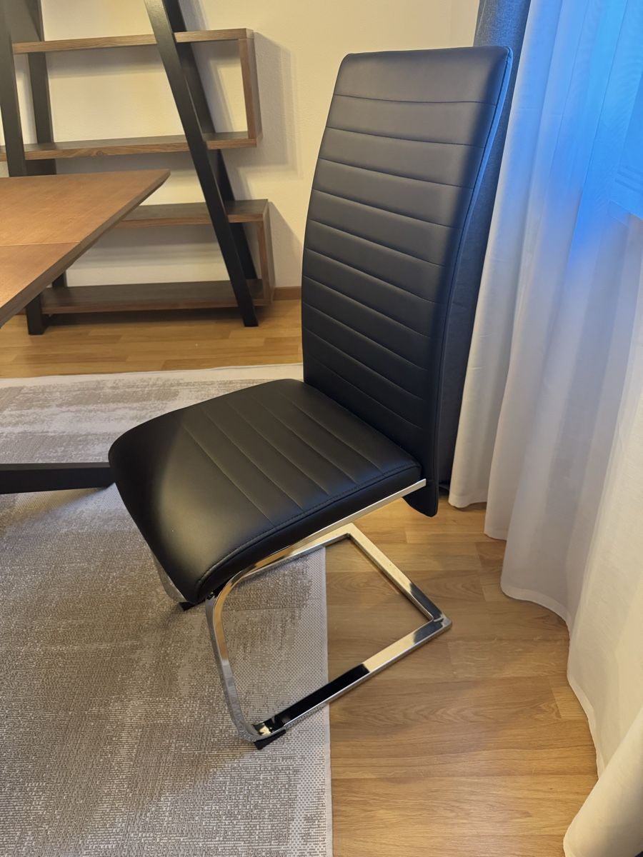 Set di tavolo e panche: Ausziebarertisch mir 4 Stühlen – Usato da Jona venduto da Sweet01 5