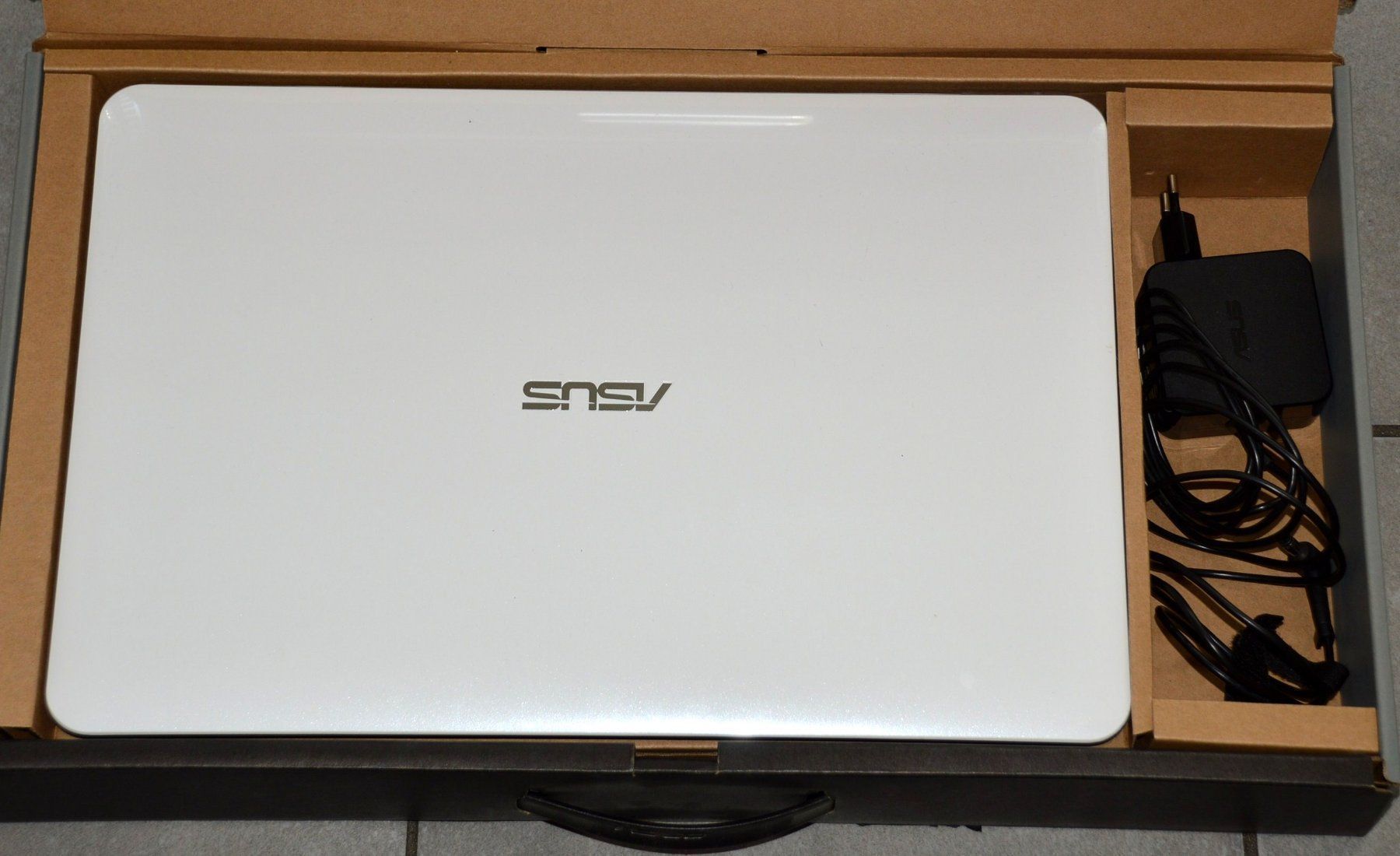 Asus Notebook: Laptop Asus x555U i5 – Usato da Collonges venduto da arashee 5