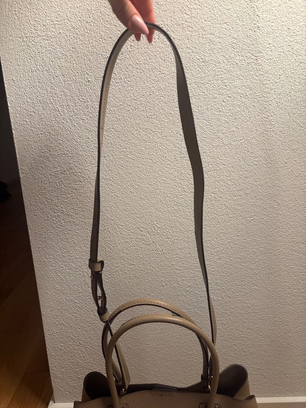 Michael Kors Borse da donna: Michael Kors Tasche in Beige – Usato da Dübendorf venduto da SophieNadine1 2