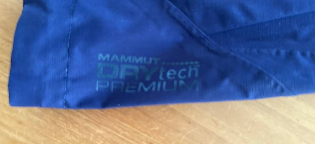 Giacche: Mammut DryTec Premium, Damen XS – Usato da Hallau venduto da Foundit 1