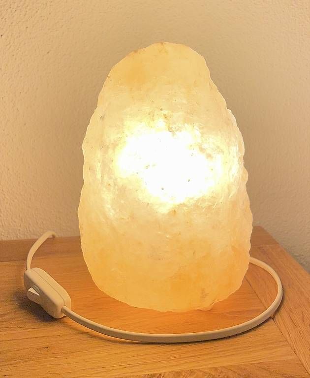 Lampen: Salzkristall Lampe – Gebraucht aus Vaduz von SJ_A