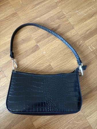 Handtasche Kroko-Optik schwarz neuwertig