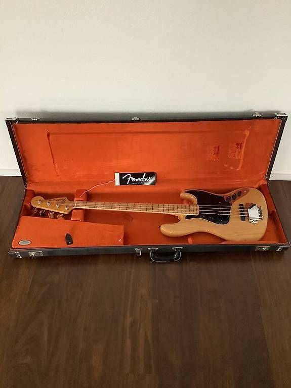 Fender Strumenti musicali: FENDER American 74 reissue Jazz Bass – Usato da Adliswil venduto da Mili1414 3