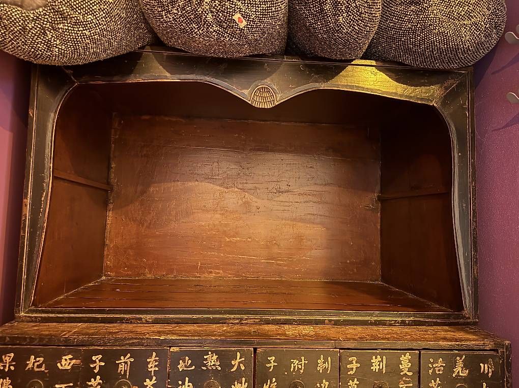 Armadi: Echter Chinesischer Medizinschrank – Usato da Richterswil venduto da lschobinger 4