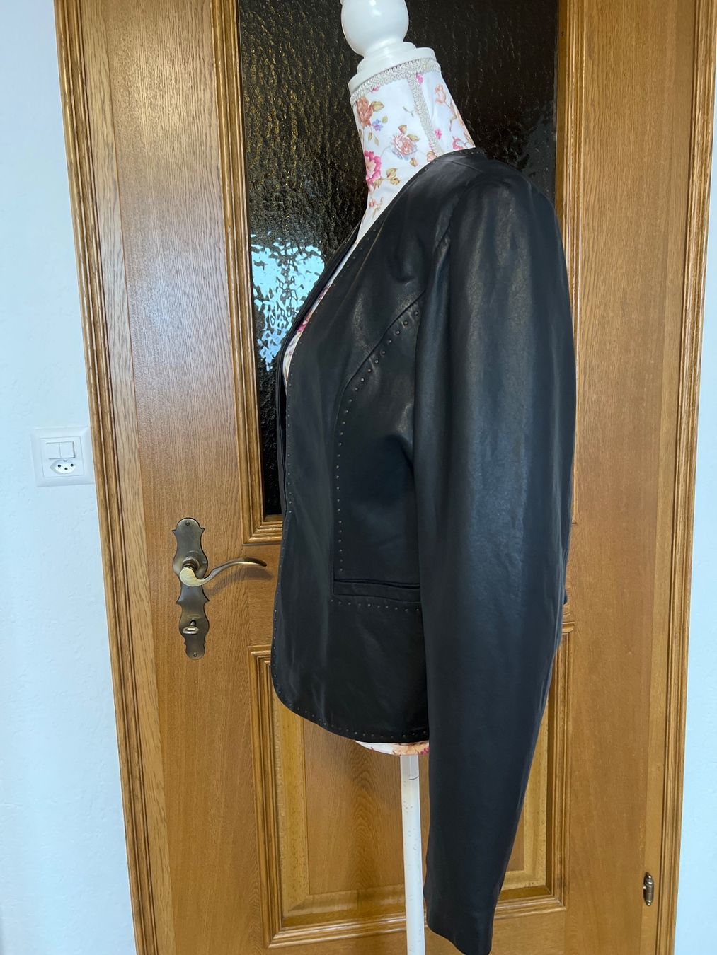 Nile Giacche: Nile Damen- Lederjacke – Nuovo (secondo la descrizione) da Chur venduto da van_hnc6 2