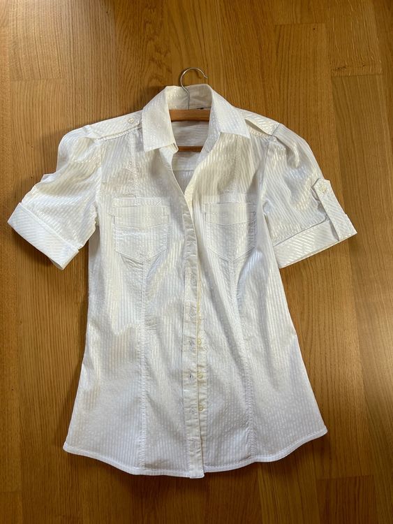 Personalisierte bestickte Jeansjacke: persönliches Geschenk für Babys