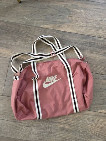 NIKE Sporttasche 