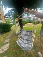 Hängesessel mit Kissen 
