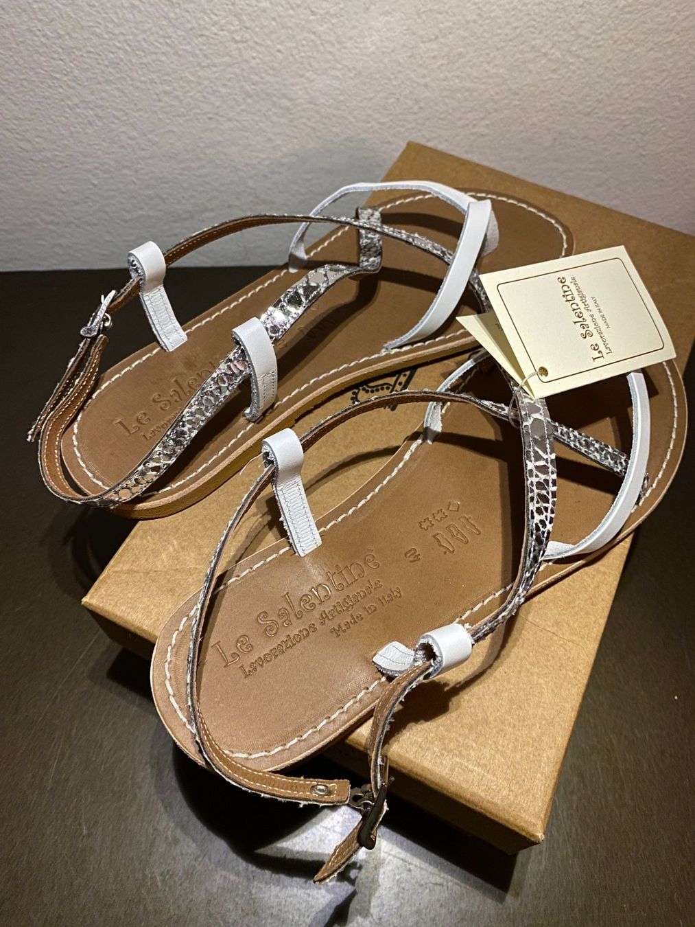 Scarpe da donna: Le Salentine Sandalen EU 40 – Nuovo e nell'imballaggio originale da Chiasso venduto da Arina888 1