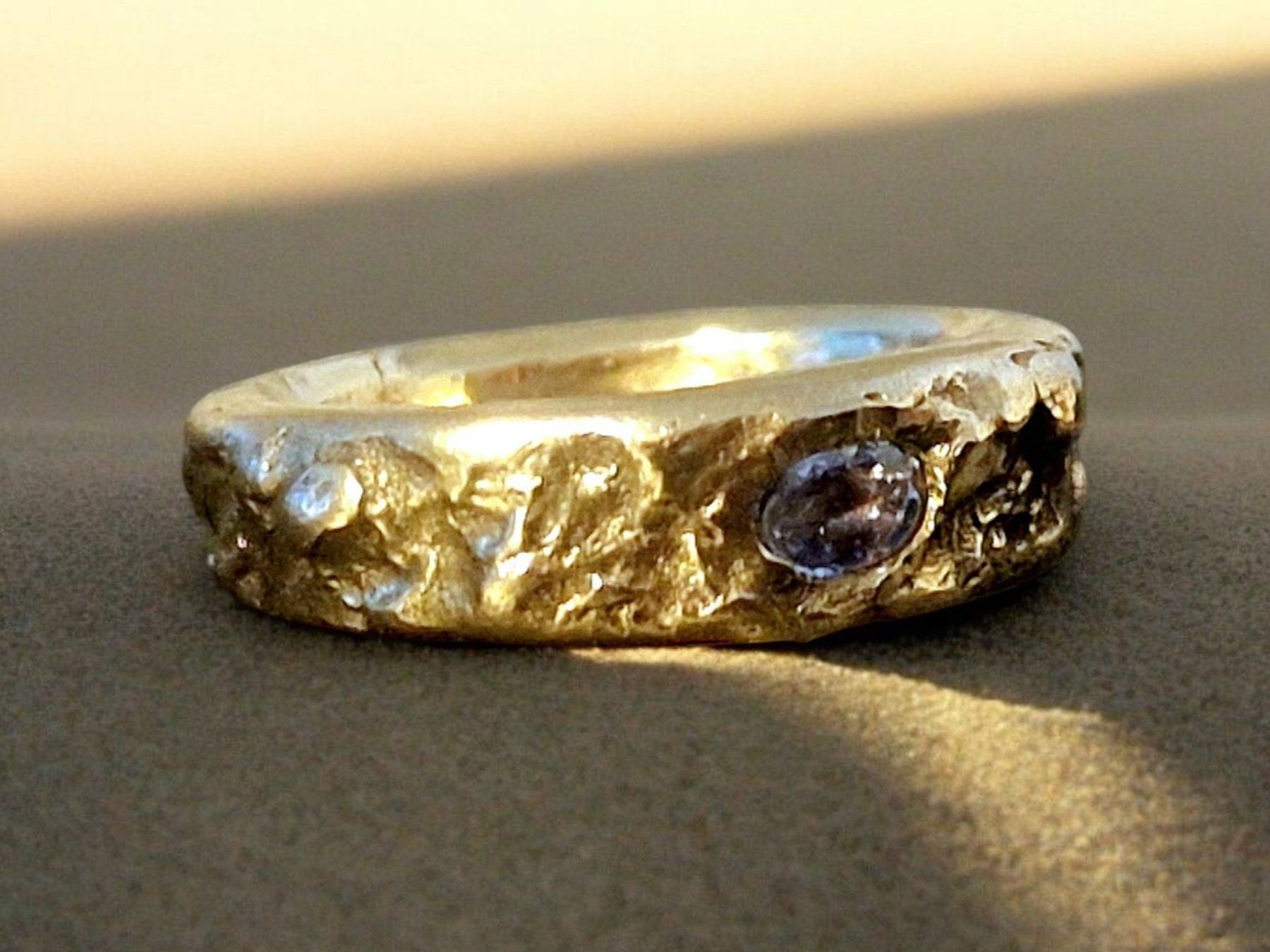Anelli: Wilder Ring, Bronze & Saphir, Gr. 51.5 – Nuovo e nell'imballaggio originale da Aarau venduto da Schmuckhoehle_MD 2