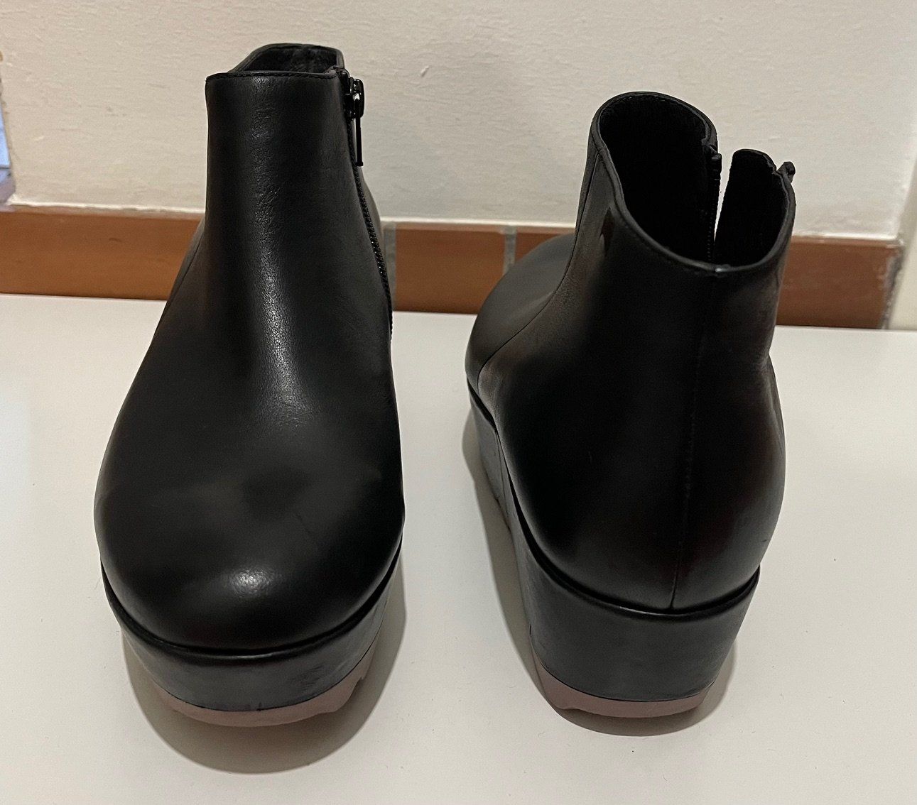 Camper Scarpe da donna: Schwarze Camper Damenschuhe Grösse 39 – Usato da Pfaffhausen venduto da angliker 1