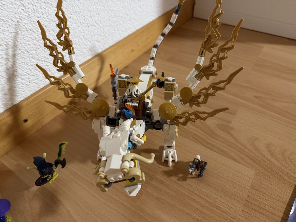 Lego Kit di costruzioni: Lego Ninjago Sensei Wu's Drache  – Nuovo (secondo la descrizione) da Murgenthal venduto da jni_kh6y 1