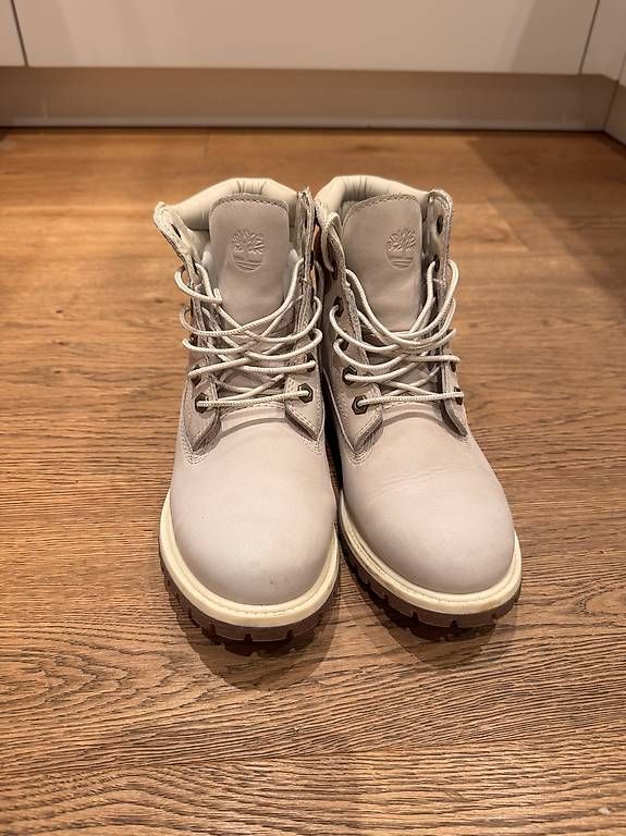 Scarpe da uomo: Timberland Boots waterproof off-white weiss 40 top – Usato da Grub SG venduto da JJ1356