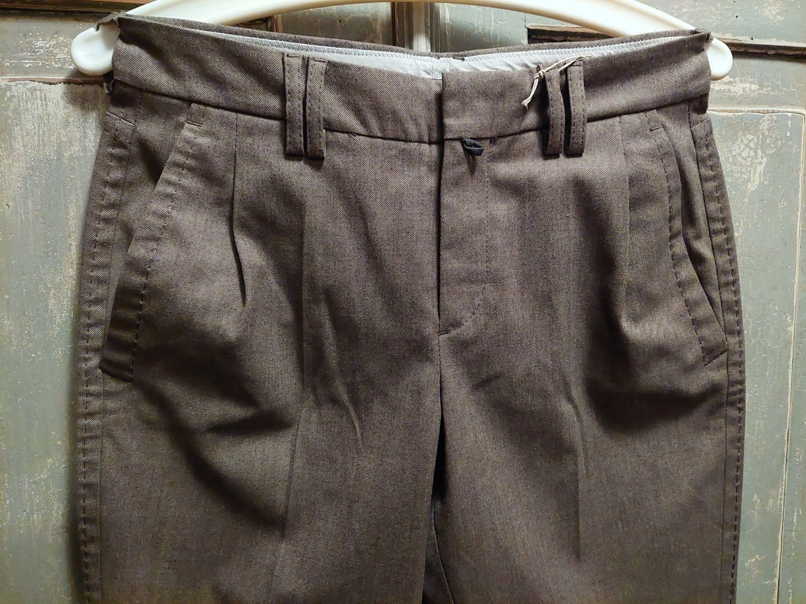 Drykorn Pantaloni: Drykorn . 32999 beige 27 – Nuovo e nell'imballaggio originale da Besenbüren venduto da teluride89 2