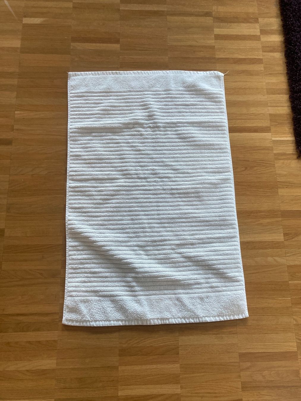 Teli da bagno: Badläufer 50x77cm weiss – Usato da Kriens venduto da aloha19