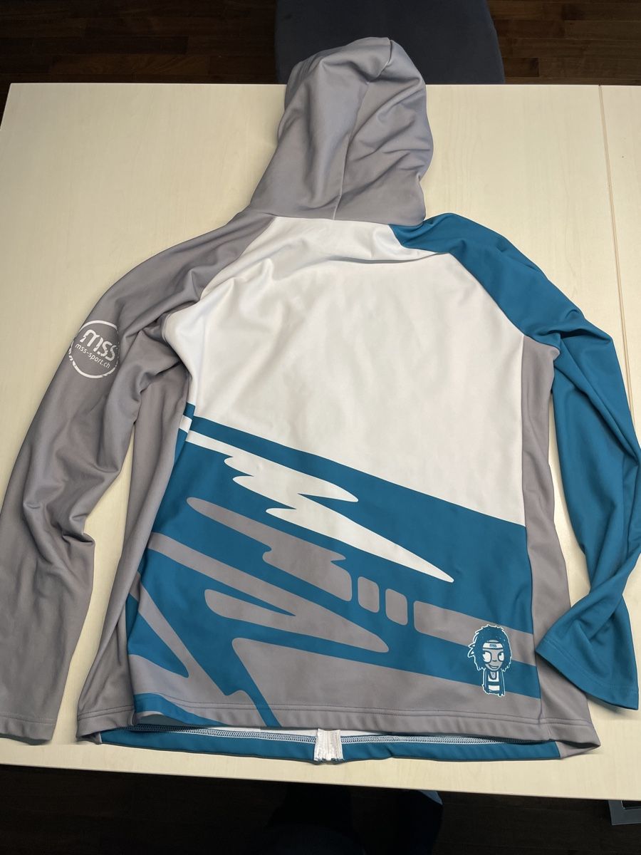 Giacche: Trainingsjacke mit Kapuze Grösse 164 – Nuovo (secondo la descrizione) da Neuenkirch venduto da balani 1
