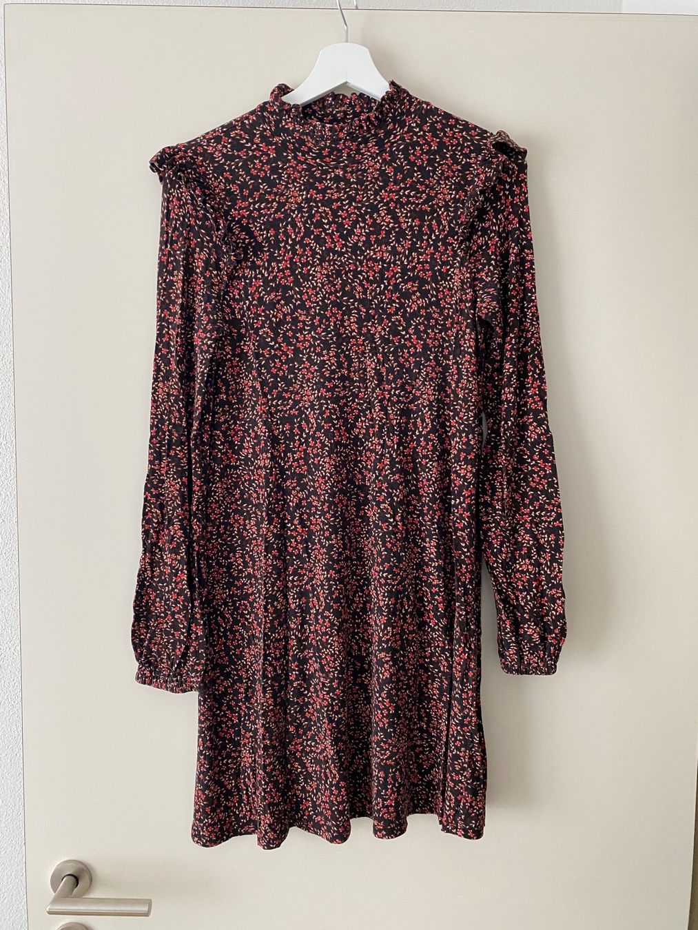 Vestiti: Kleid Herbstkleid langarm Gr. M – Usato da Winterthur venduto da car_gn8b
