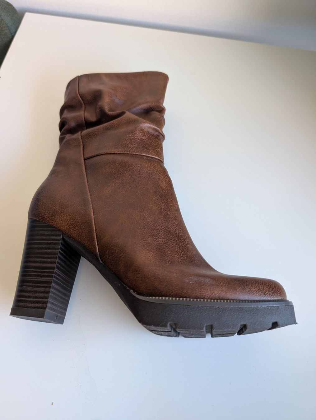 Scarpe da donna: Marco Tozzi Leder Stiefeletten, Grösse 38 – Nuovo (secondo la descrizione) da Genève venduto da cat_wyt7 3