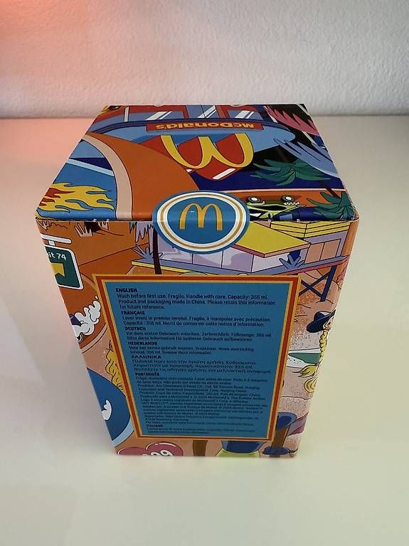 Mc Donald's Bicchieri: Bicchiere McDonalds Iconic collectors Edition – Nuovo e nell'imballaggio originale da Quartino venduto da Ed35