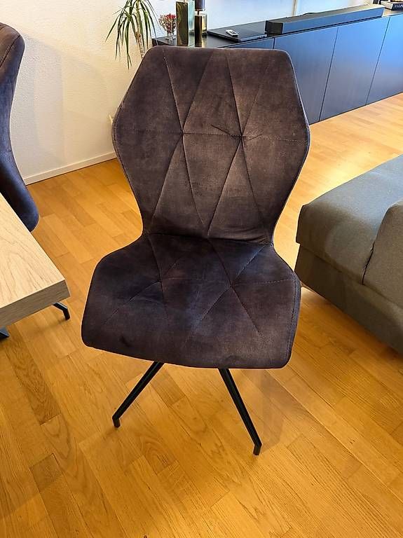 Chaises: Stühle  – D'occasion à Küsnacht ZH par pet_65zf 2