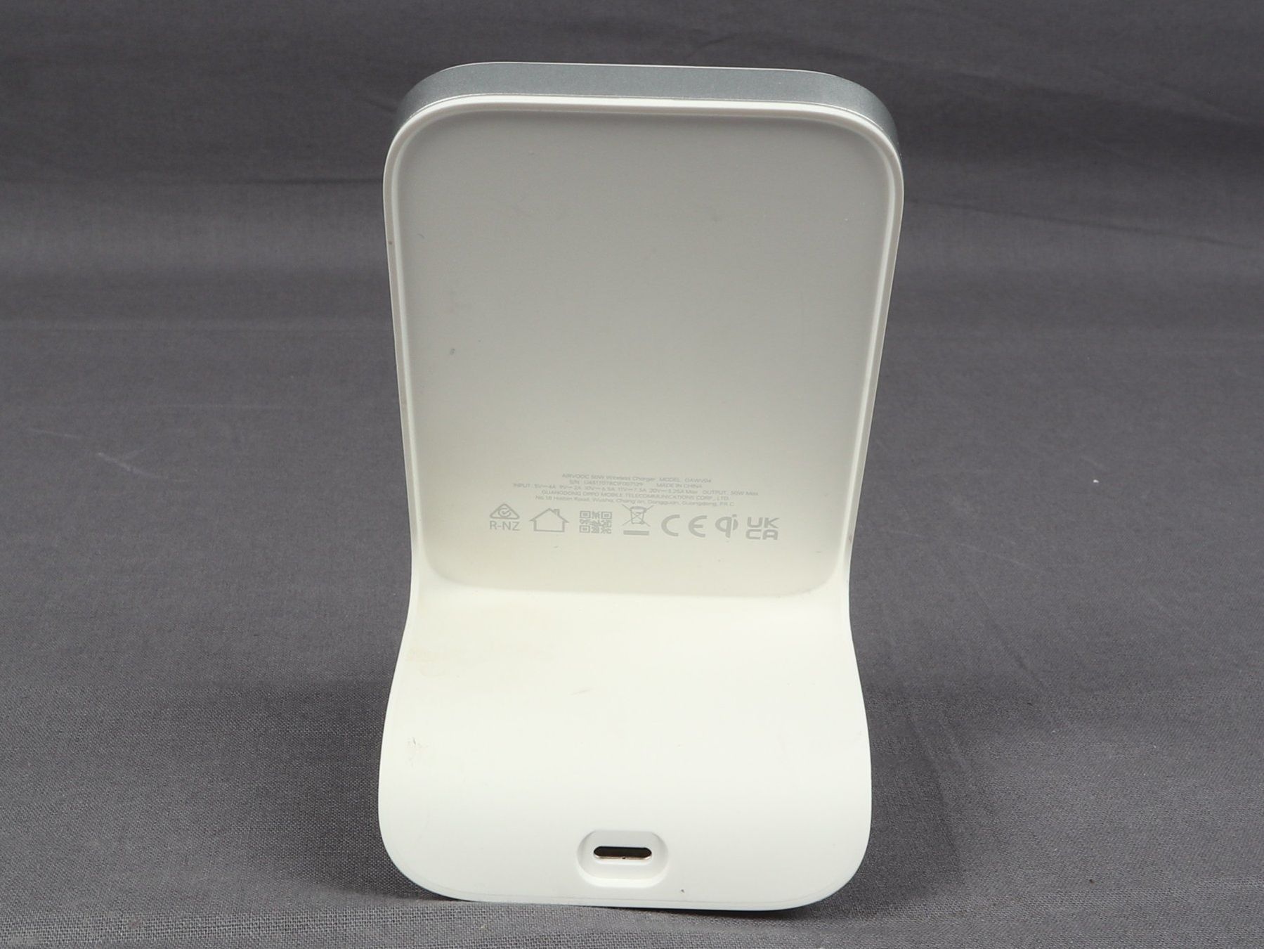 Oppo Caricabatterie: AIRVOOC 50W Wireless Charger – Usato da Steinen venduto da Restwert_Steinen 2