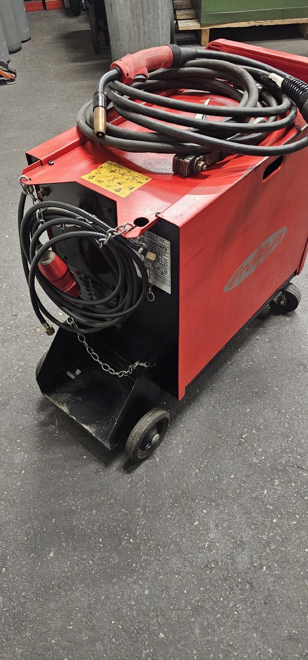 Oerlikon Saldatori: Schweissanlage Fronius Variostar 2500 – Usato da Emmenbrücke venduto da inf_l8yf 5