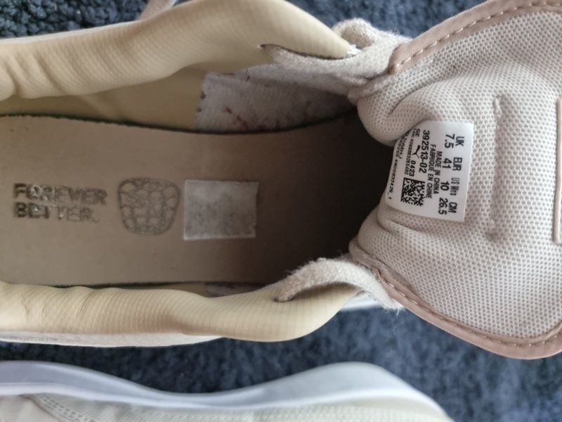 Puma Scarpe da donna: PUMA SNEAKER weiss / off-white / creme Gr 41 – Usato da Basel venduto da Mamaree 5