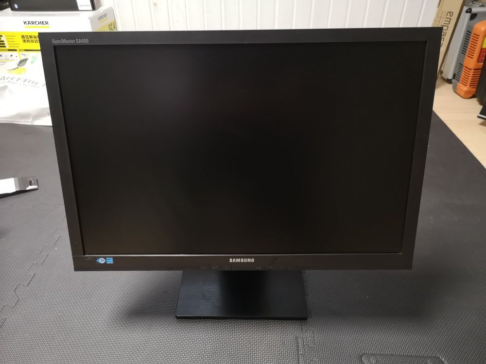 Samsung SyncMaster SA450 Monitor 24
