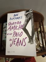 Vendo libro " Quattro amiche e un paio di jeans"