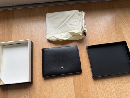 Montblanc Wallet with Box and Dustbag. Genuine Leather.