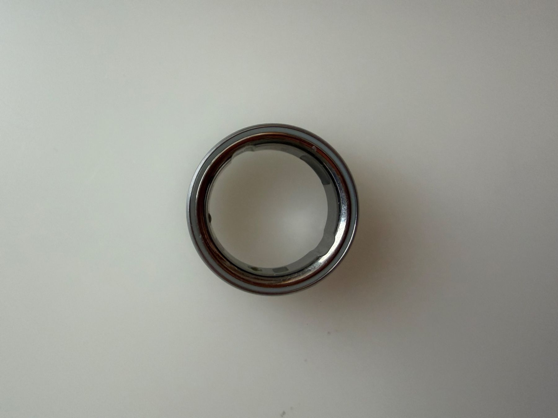 Oura Anelli: OURA Ring 4 - Brushed silver - Grösse 8 – Nuovo (secondo la descrizione) da Rupperswil venduto da Jolie5 2