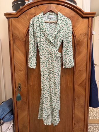 Ganni Wickelkleid Blumenmuster Grösse 34 wie neu✨