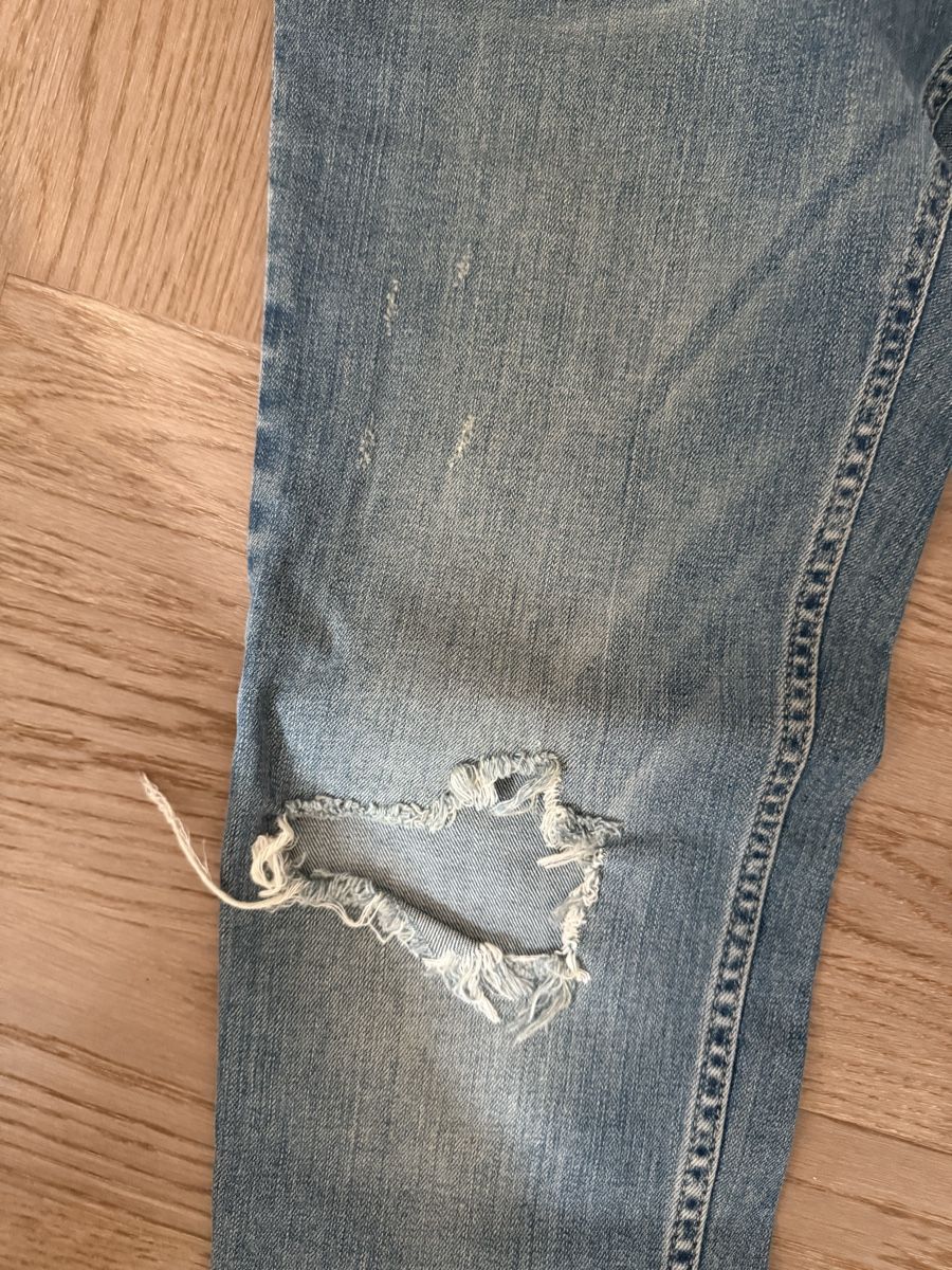 Zara Jeans: Zara Jeans, Distressed, EUR40 – Usato da Zürich venduto da aow_8p7m 3