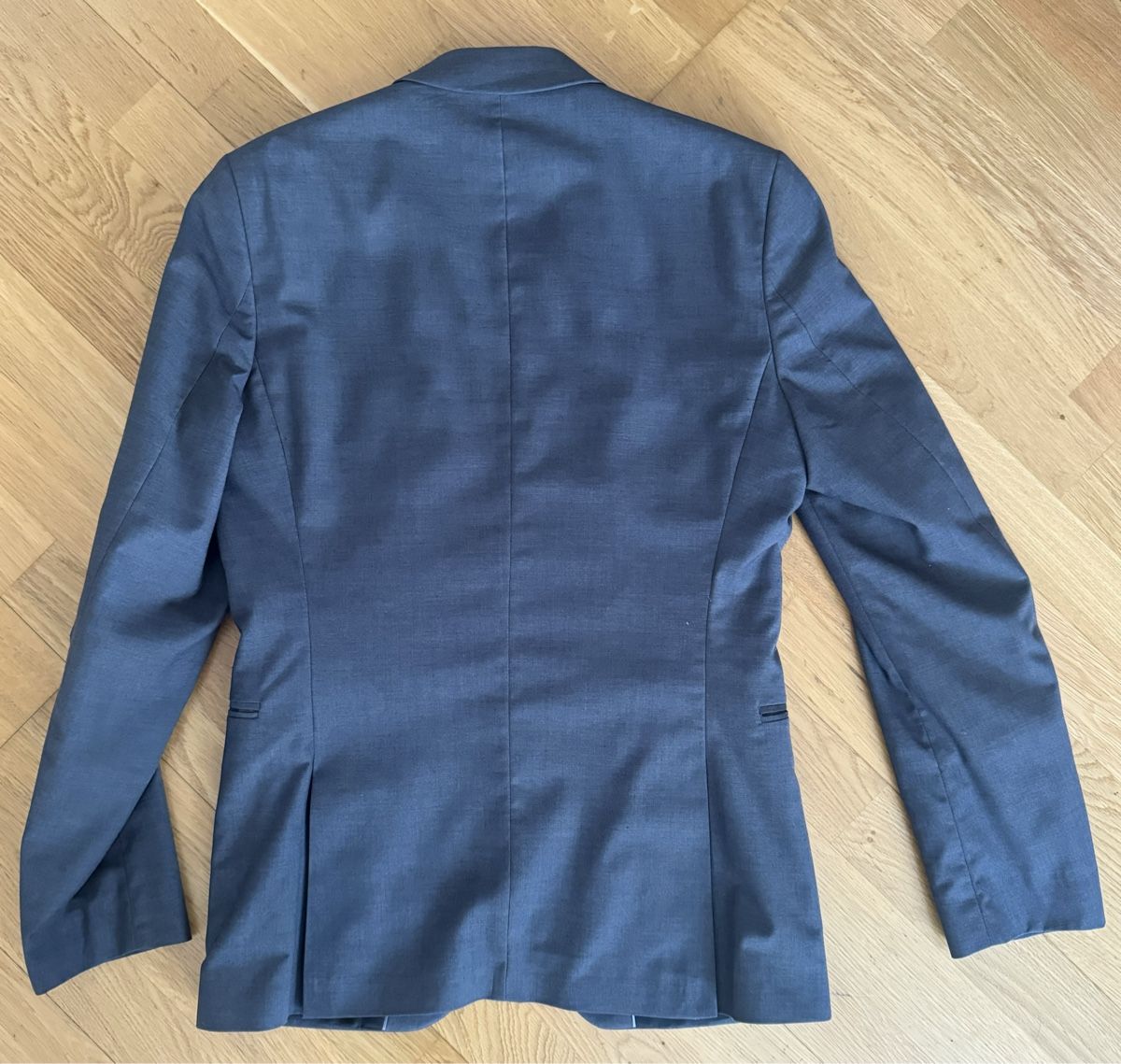 H&M Completi: Herrenanzug grau H&M – Usato da Basel venduto da superbusi 5