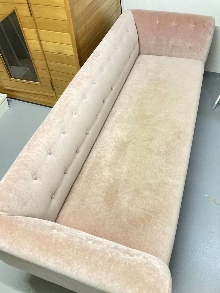 Divani: Riverdale Sofa, Rosa Samt – Usato da Stäfa venduto da matrat 3