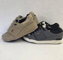 Lot de 2 paires chaussures NEUVES Globe, taille 42