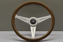 Lenkrad Nardi Classico ND 360mm Holz , Speichen Satin mit KB