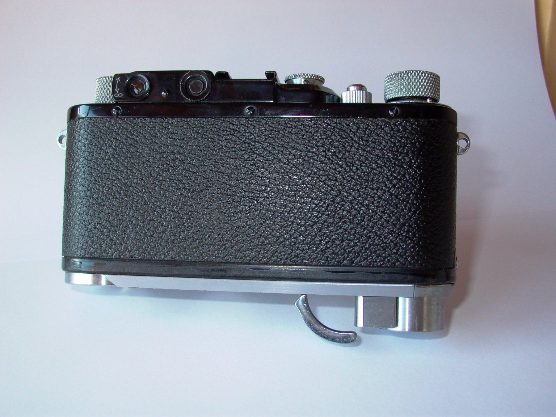 Leica Fotocamera: LEICA III nera con SCNOO nero – Usato da Calpiogna venduto da maloernox 3