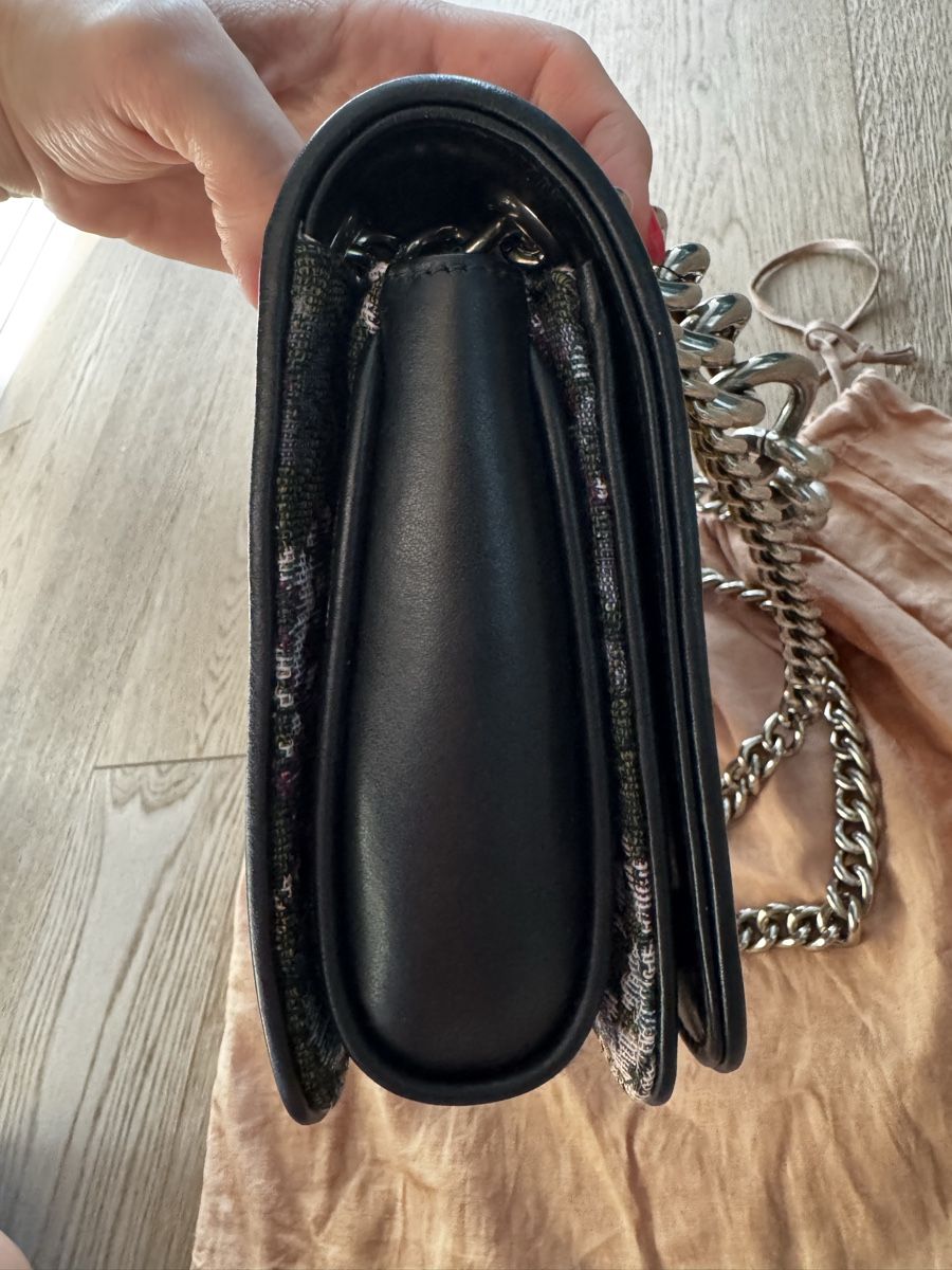 Miu Miu Borse da donna: Miu Miu Umhängetasche – Usato da Killwangen venduto da was.sharp 7