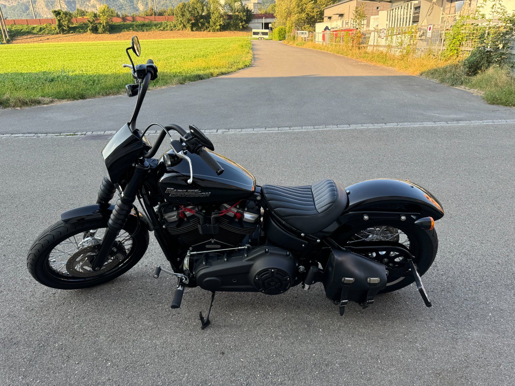 Harley-Davidson Chopper: Harley Davidson Street Bob 107 – Usato da Allschwil venduto da mar_wj2q 3