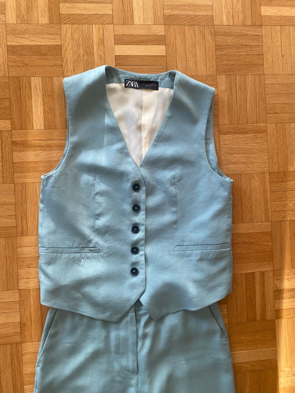 Zara Anzüge & Kostüme: ZARA 2-Teiler Hose Gr S/M – Gebraucht aus Zug von estarthyme 1