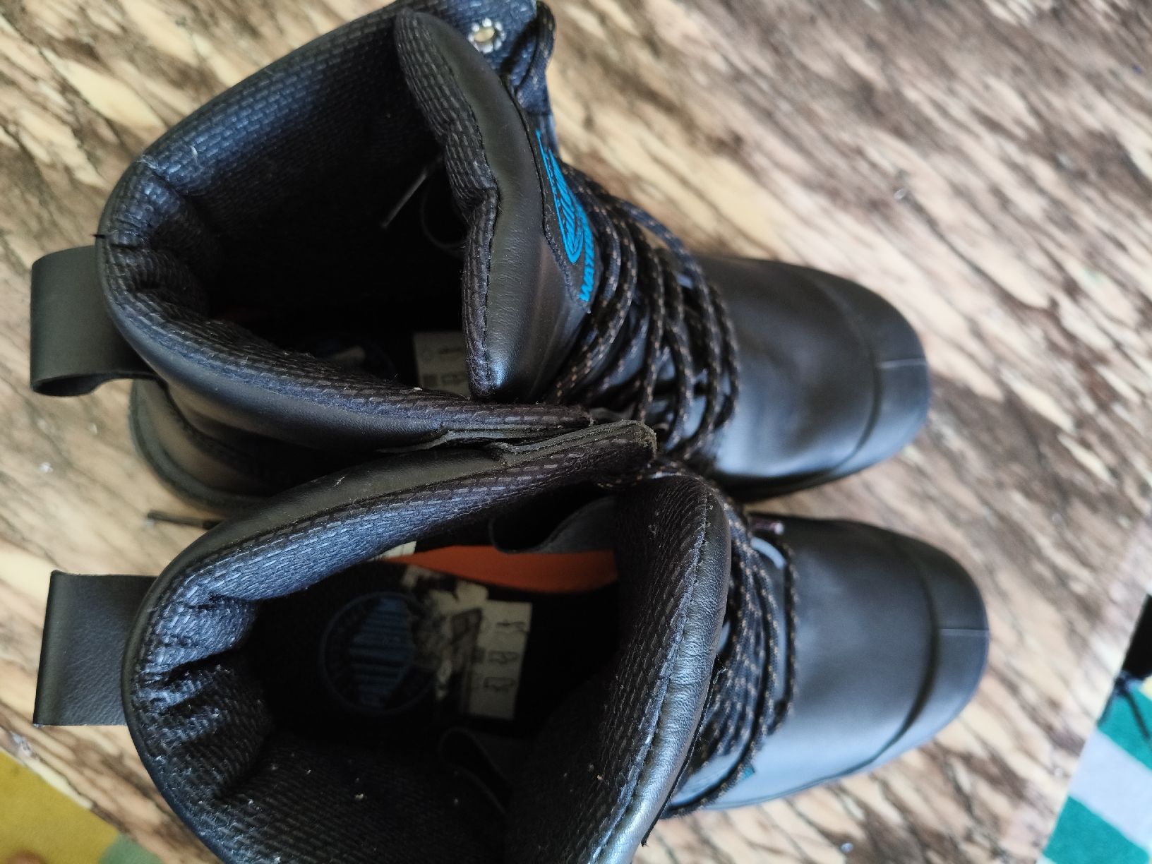 Palladium Scarpe da uomo: Palladium Waterproof Boots Men Size 44 Black Leather – Usato da Zürich venduto da sha_vw65 5